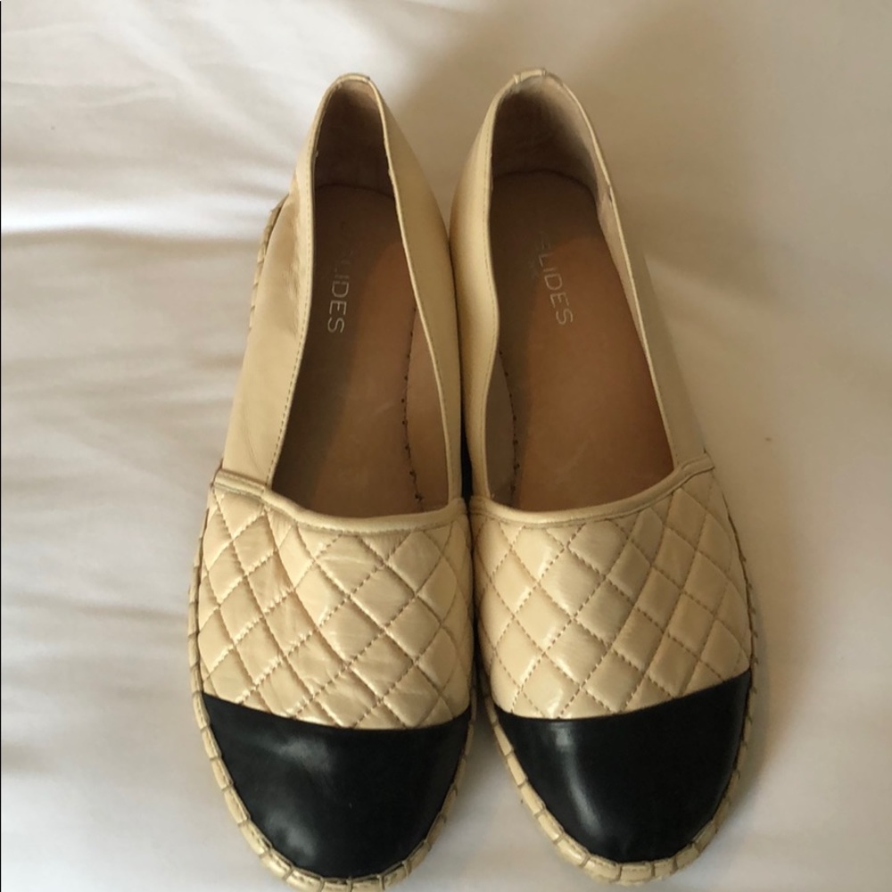 JSlides leather two tone flats